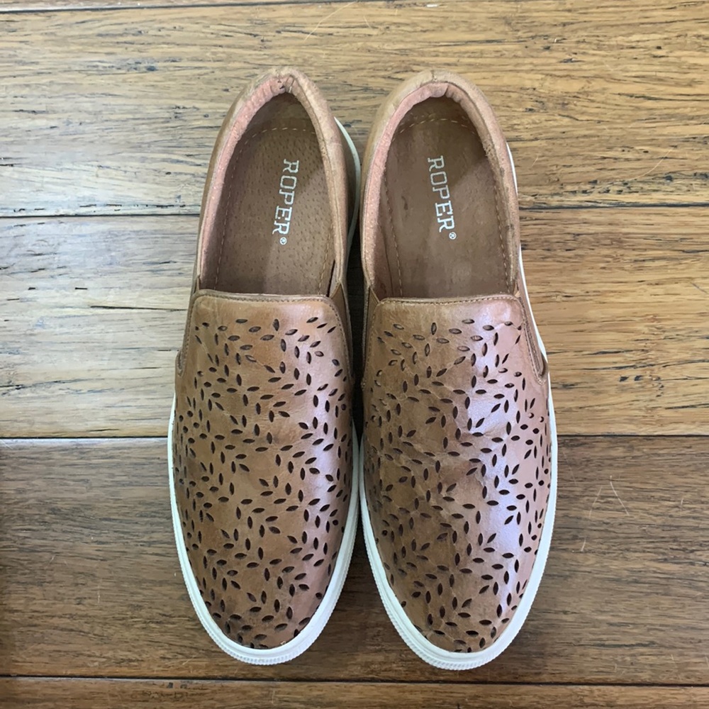 Roper ladies, main casual slip on leather shoes, size 10 color burnished tan